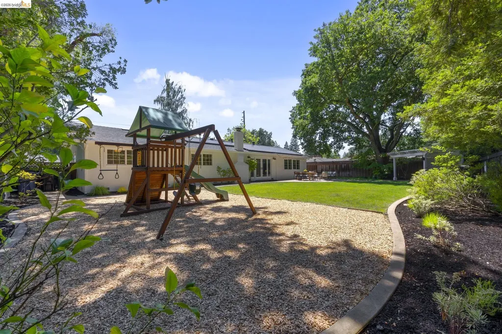 1250 Elmwood Drive Walnut Creek CA 94597
