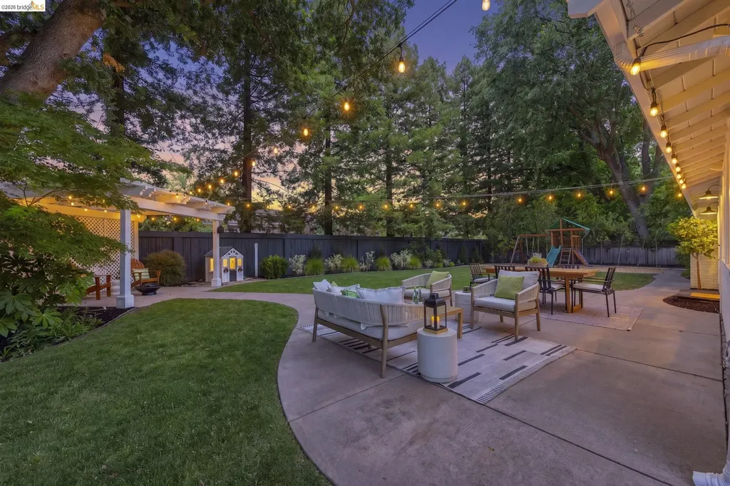 1250 Elmwood Drive Walnut Creek CA 94597