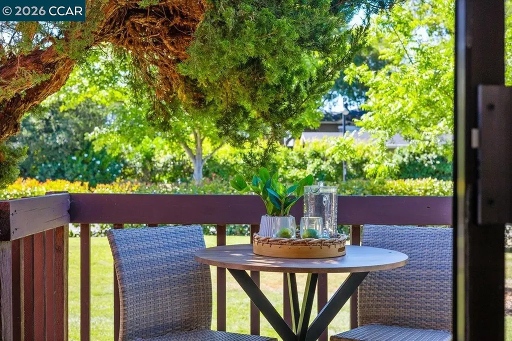 102 Vineyard Circle Yountville CA 94599
