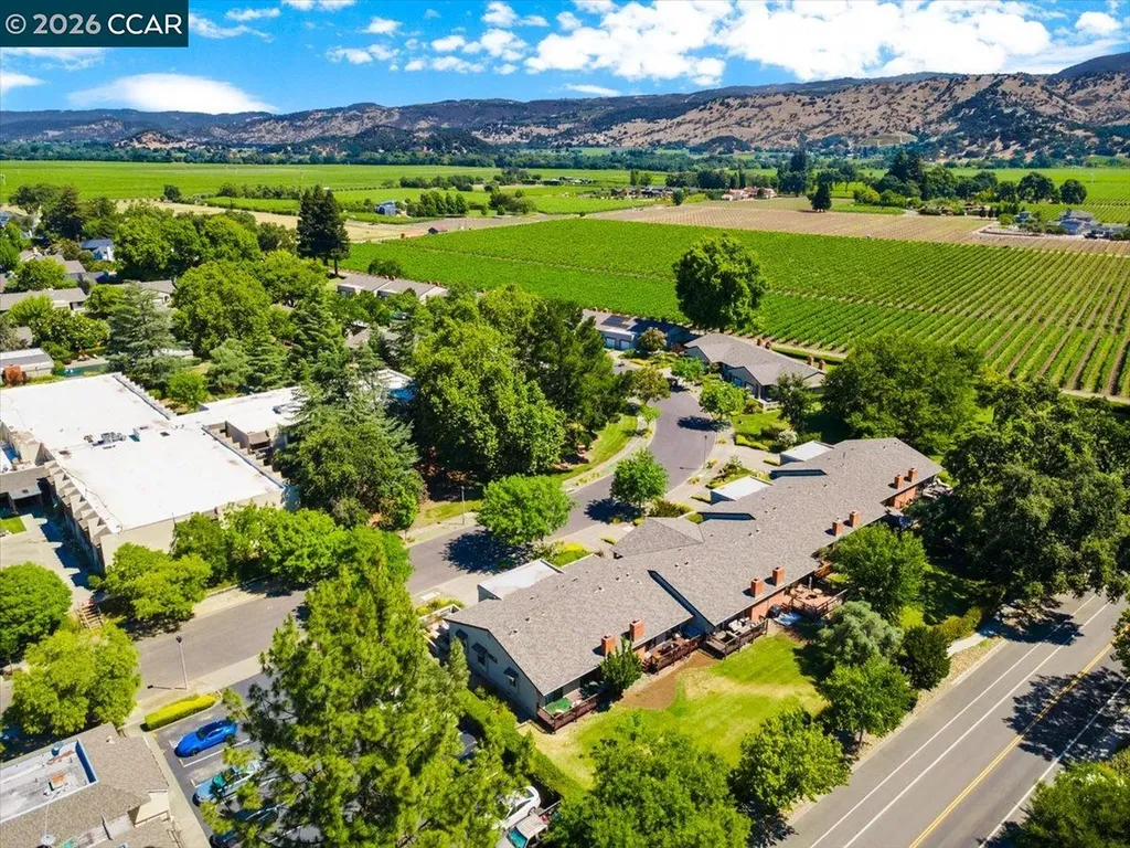 102 Vineyard Circle Yountville CA 94599