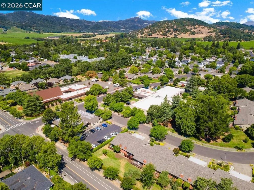 102 Vineyard Circle Yountville CA 94599