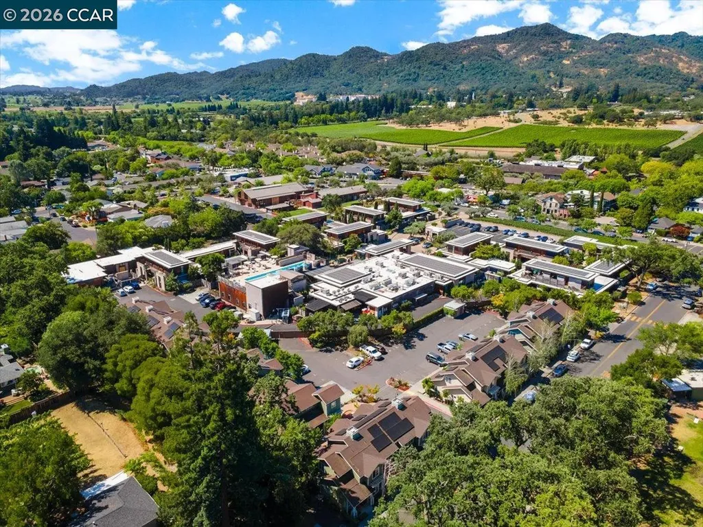 102 Vineyard Circle Yountville CA 94599