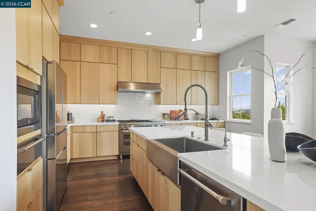 38 Fiddleneck Way Orinda CA 94563