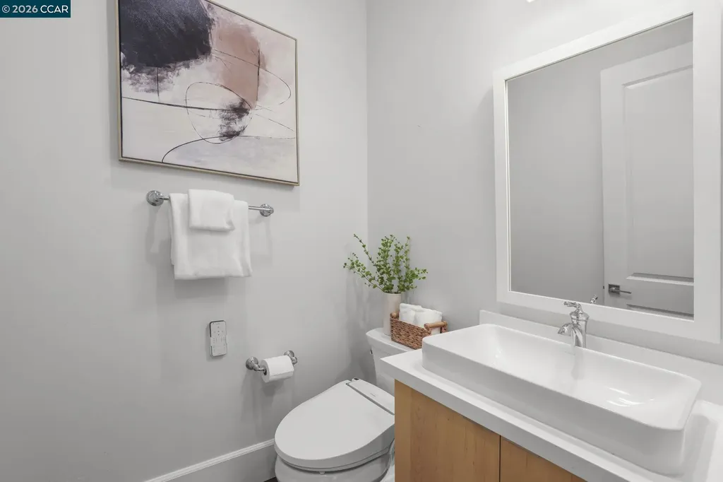 38 Fiddleneck Way Orinda CA 94563