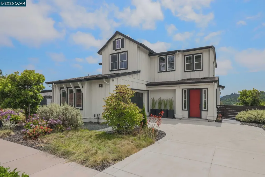 38 Fiddleneck Way Orinda CA 94563