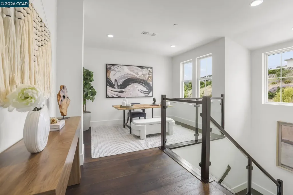 38 Fiddleneck Way Orinda CA 94563