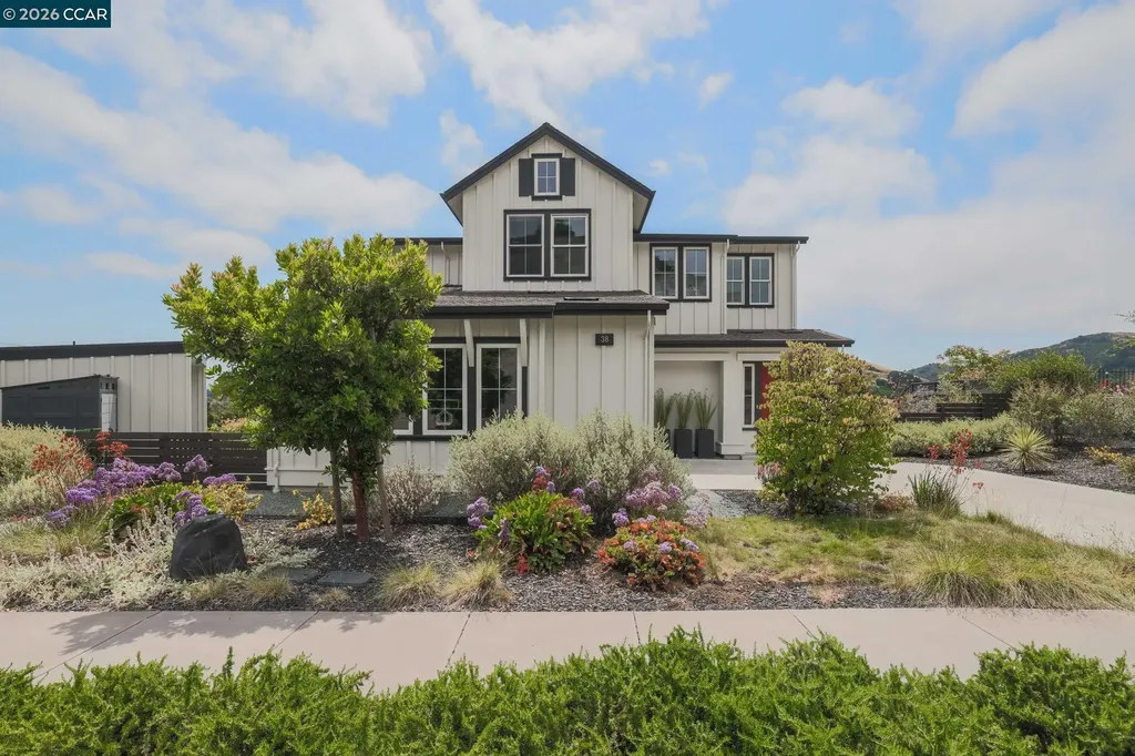 38 Fiddleneck Way Orinda CA 94563