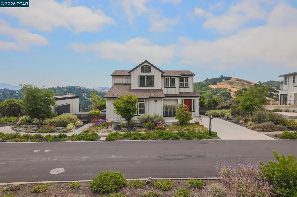 38 Fiddleneck Way Orinda CA 94563