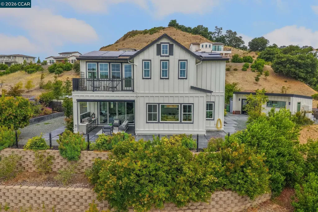 38 Fiddleneck Way Orinda CA 94563