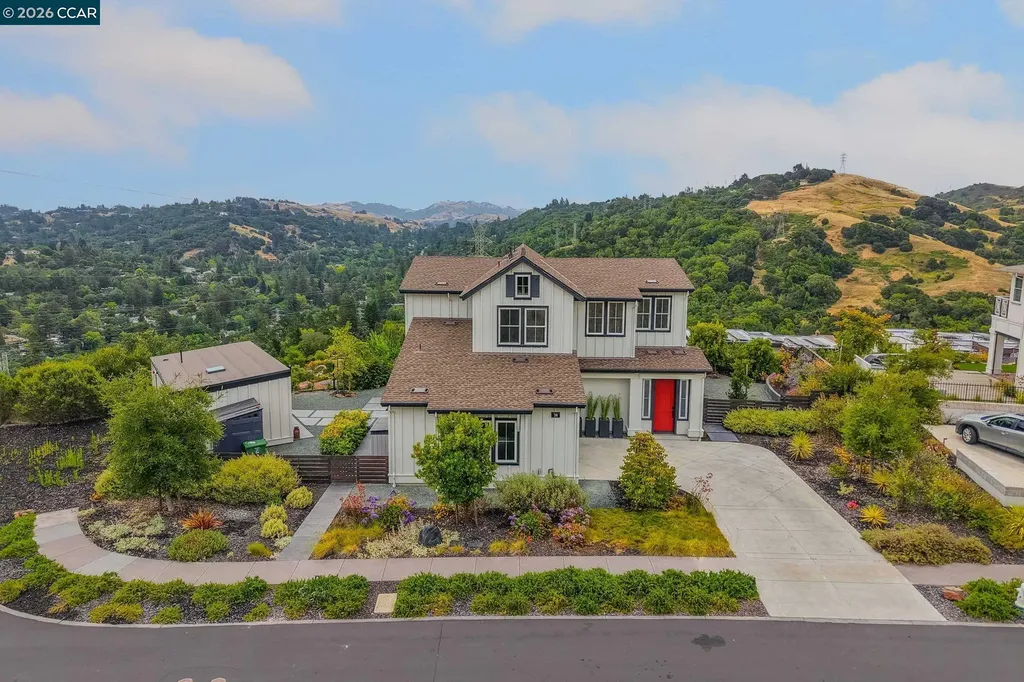 38 Fiddleneck Way Orinda CA 94563