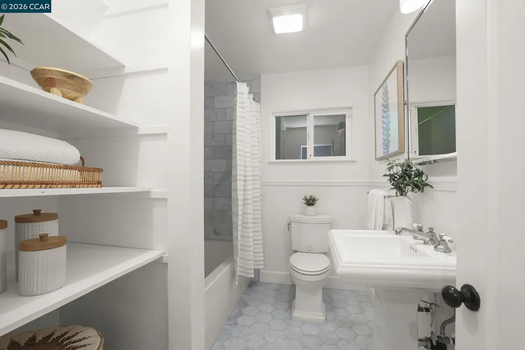 61 Carlos Court Walnut Creek CA 94597