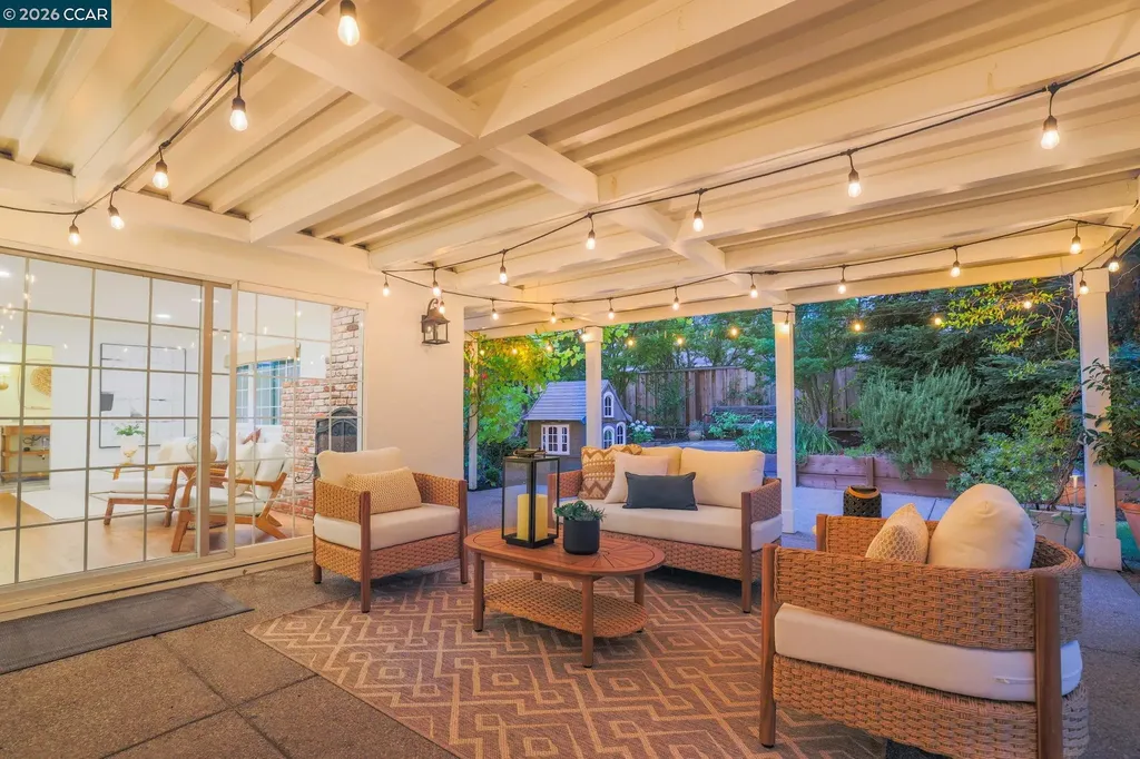 61 Carlos Court Walnut Creek CA 94597