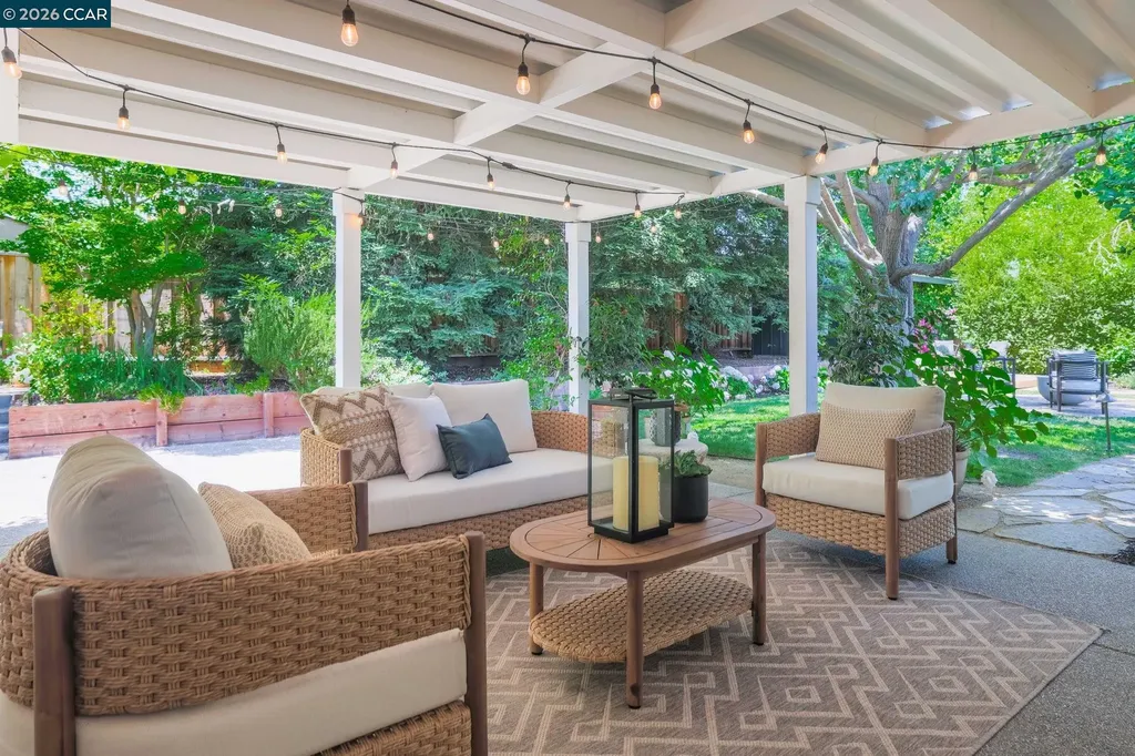 61 Carlos Court Walnut Creek CA 94597