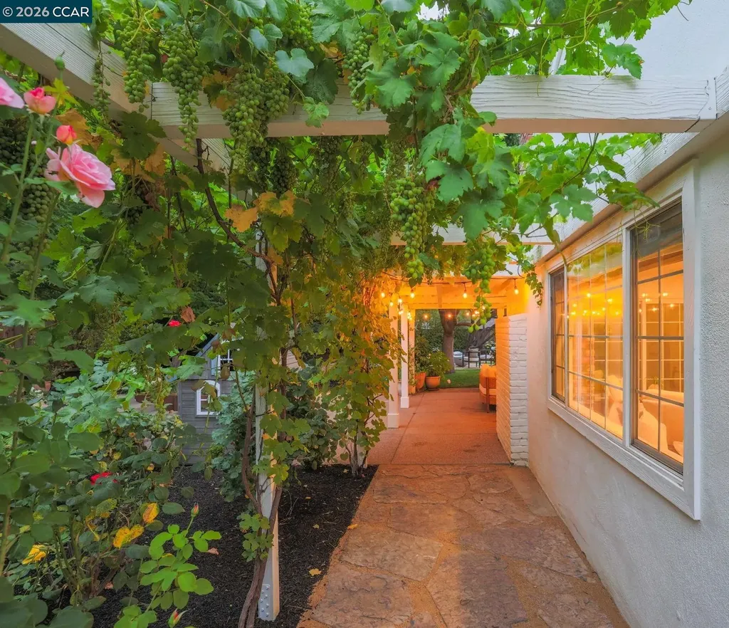 61 Carlos Court Walnut Creek CA 94597