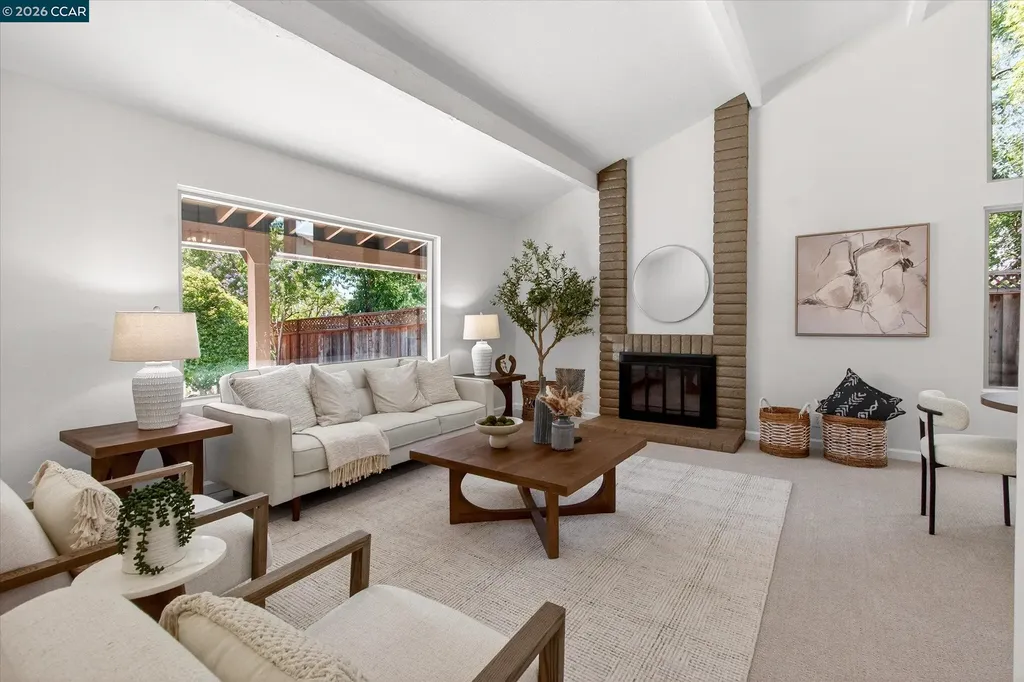 714 Navaronne Way Concord CA 94518