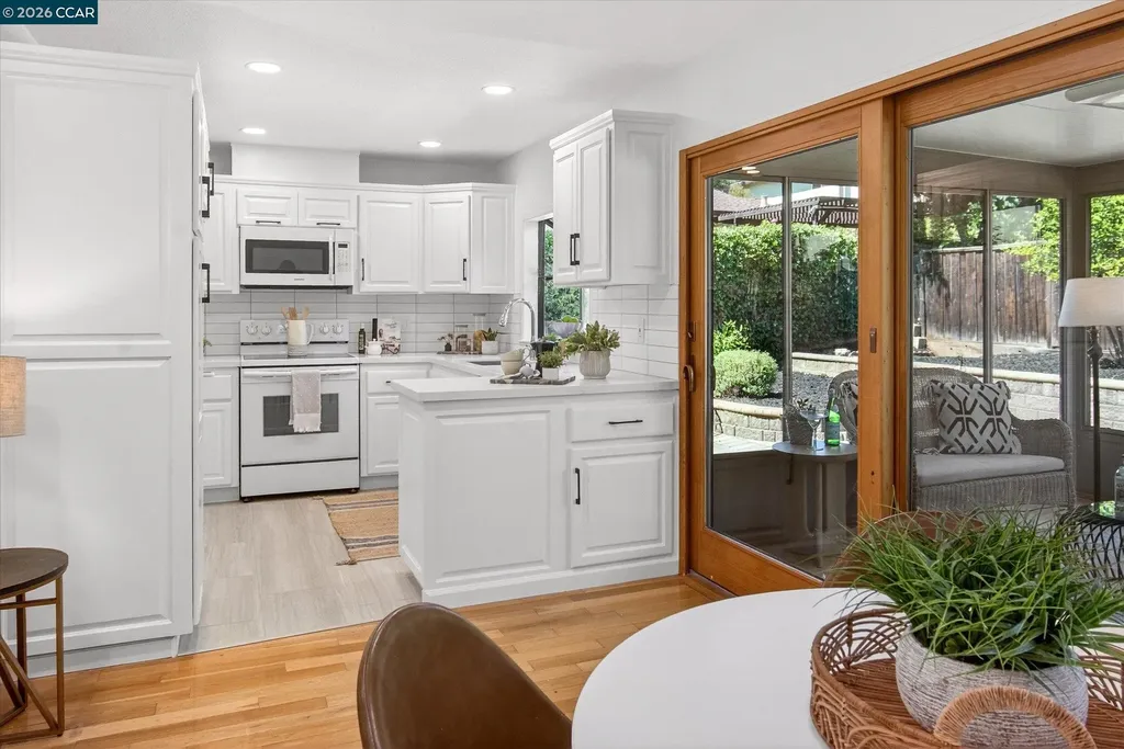 714 Navaronne Way Concord CA 94518