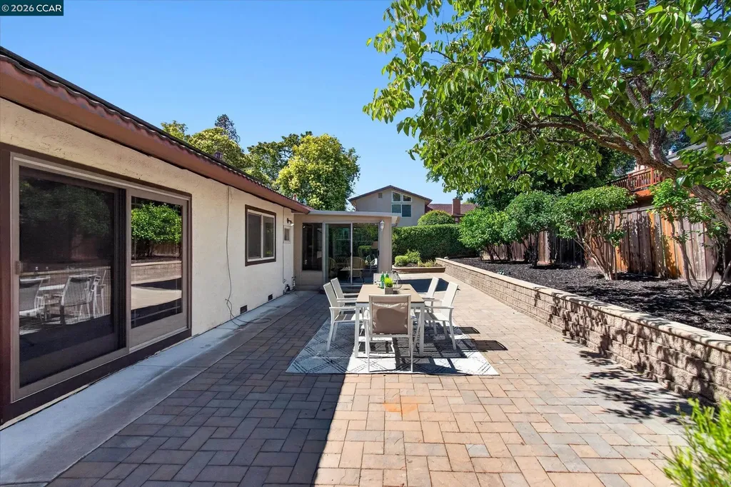 714 Navaronne Way Concord CA 94518