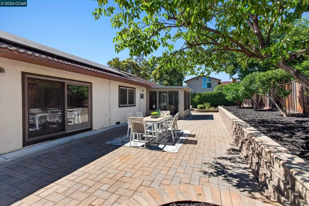 714 Navaronne Way Concord CA 94518