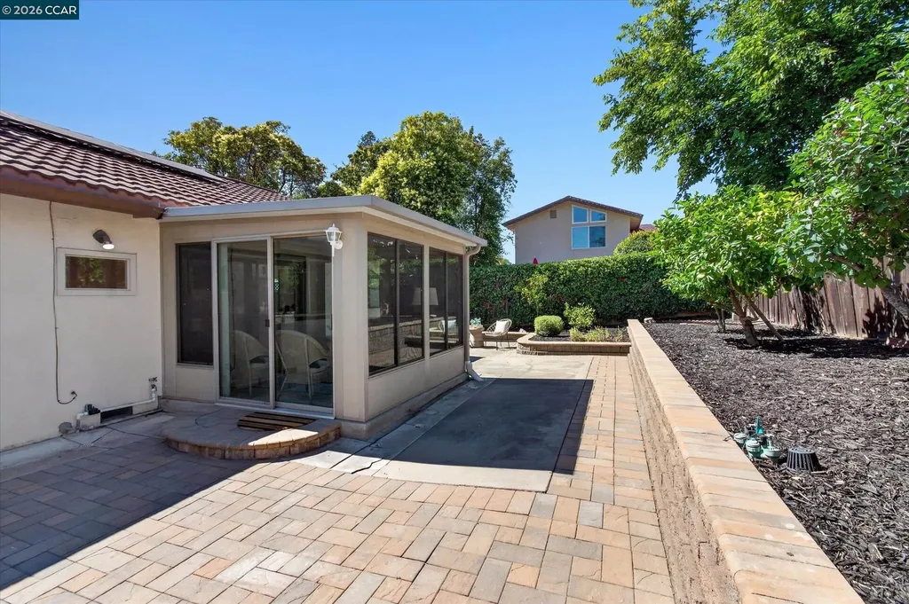 714 Navaronne Way Concord CA 94518