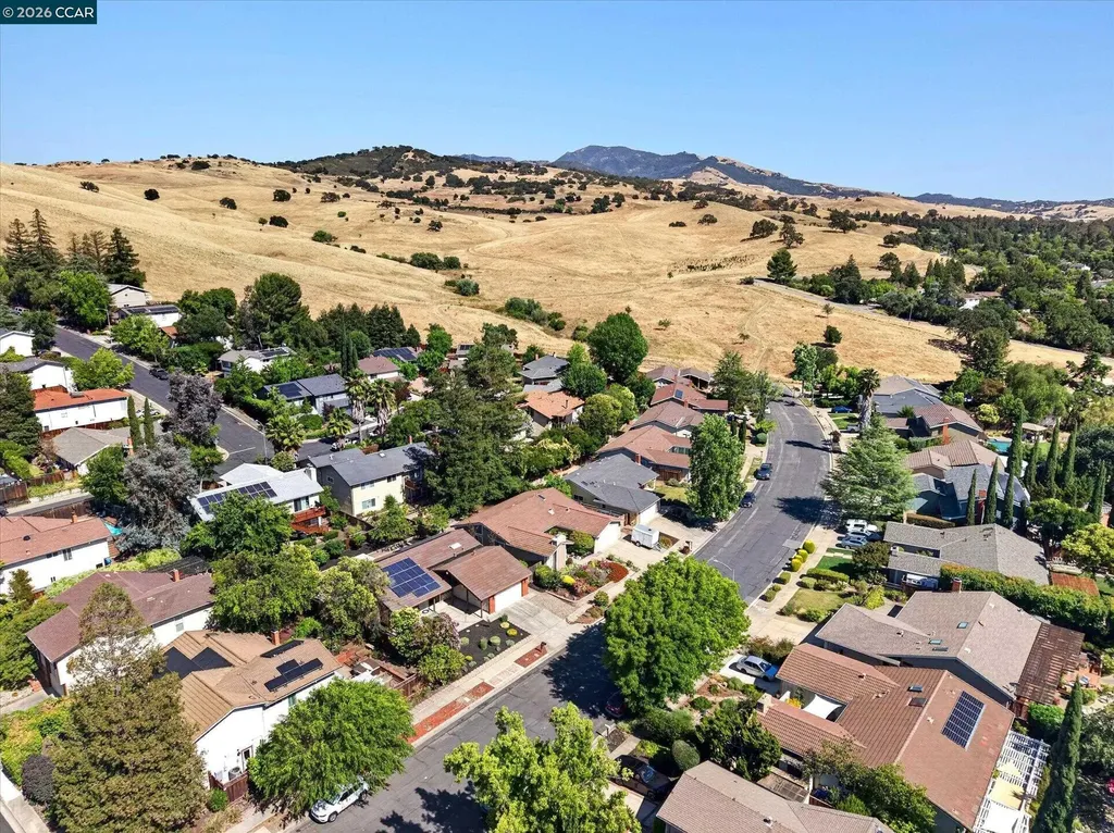 714 Navaronne Way Concord CA 94518