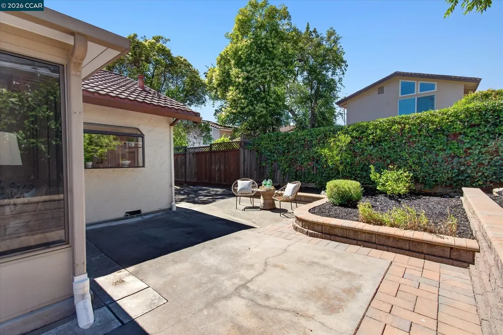 714 Navaronne Way Concord CA 94518