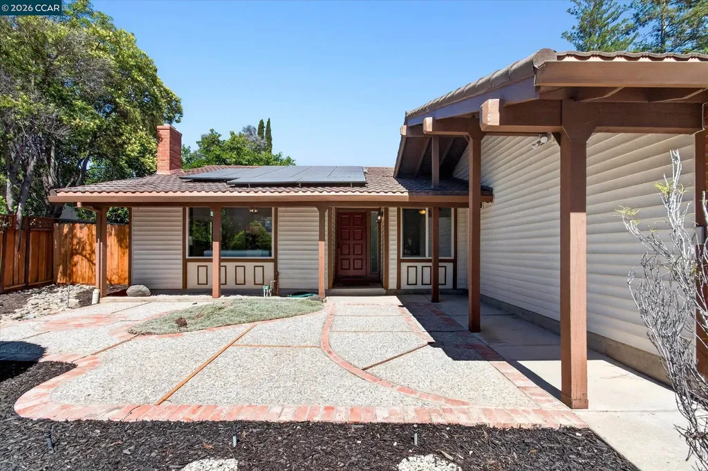 714 Navaronne Way Concord CA 94518