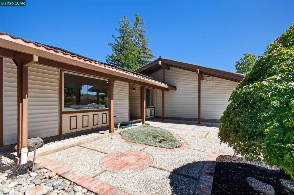 714 Navaronne Way Concord CA 94518