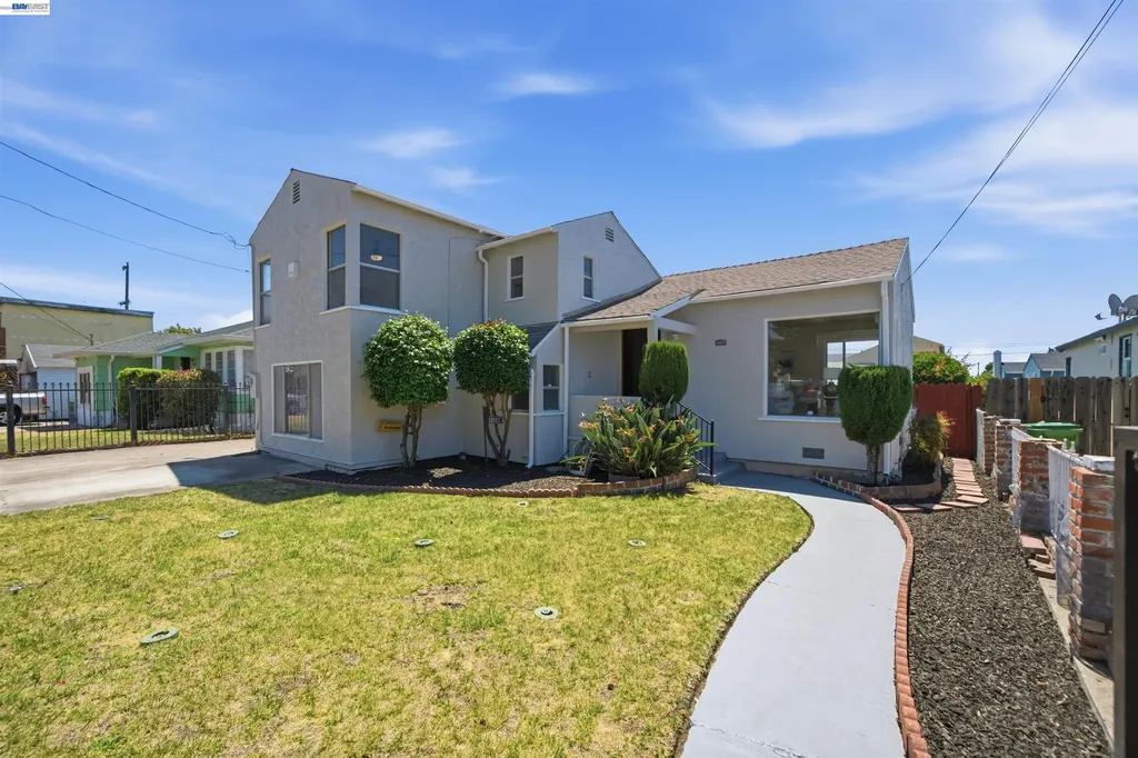 10517 Voltaire Avenue Oakland CA 94603