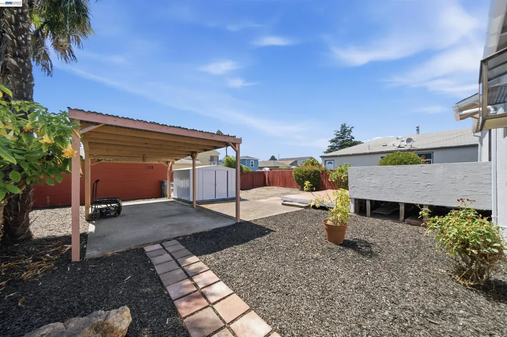 10517 Voltaire Avenue Oakland CA 94603