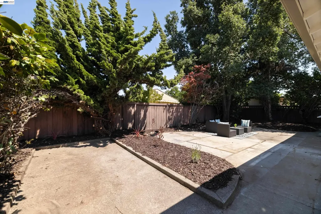 15512 Farnsworth Street San Leandro CA 94579
