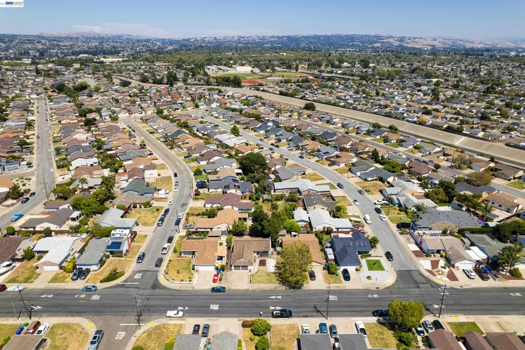 15512 Farnsworth Street San Leandro CA 94579