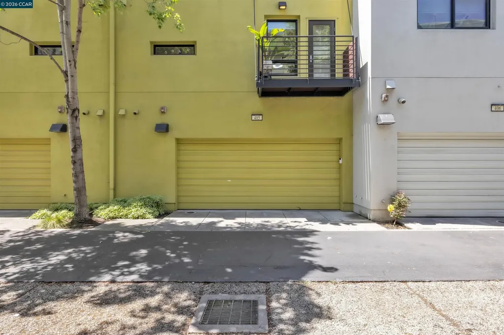 405 Palisade Drive Oakland CA 94607