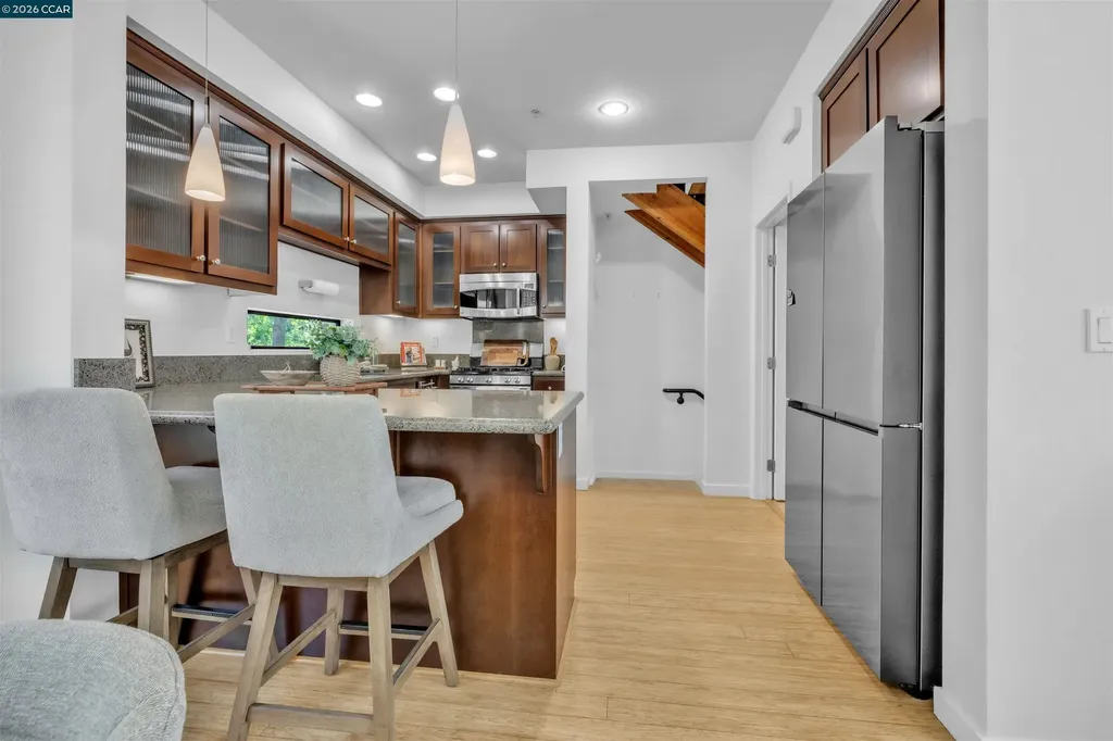 405 Palisade Drive Oakland CA 94607
