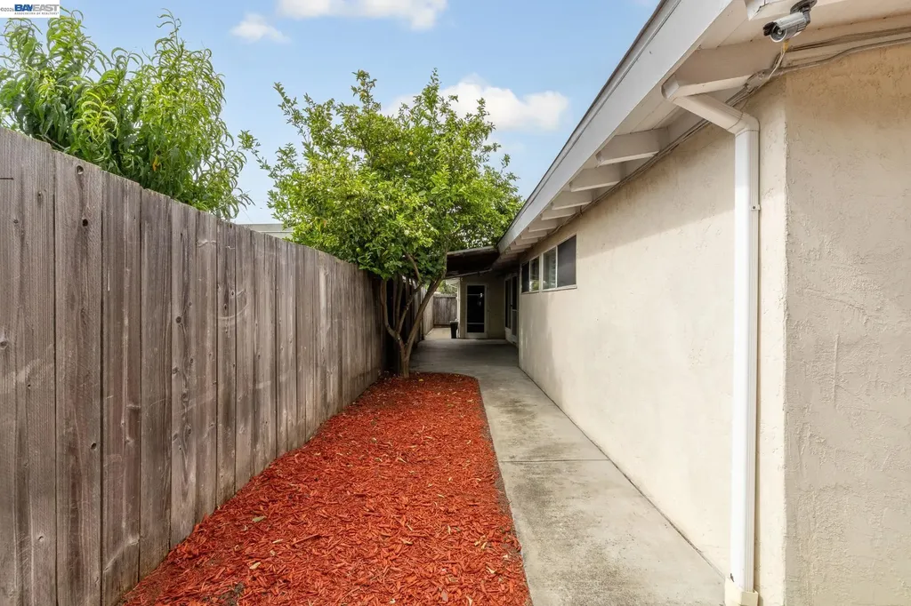 27500 La Porte Avenue Hayward CA 94545