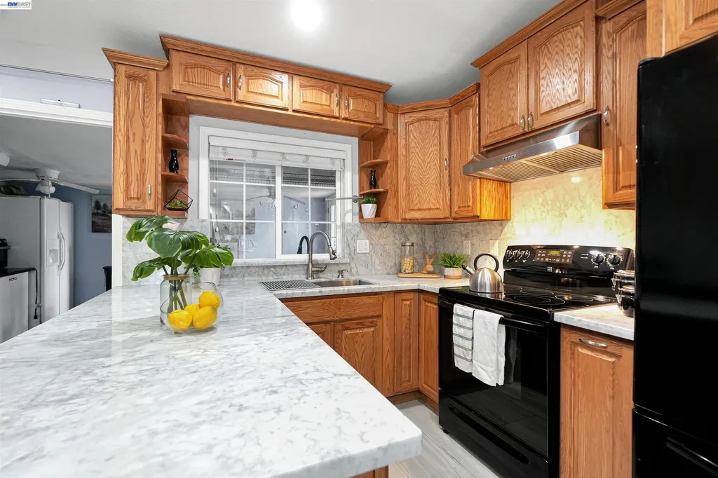 22633 Mossy Rock Drive Hayward CA 94541