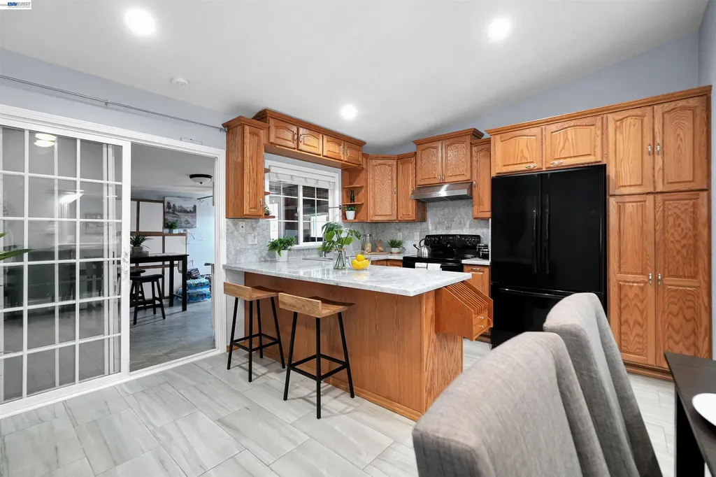 22633 Mossy Rock Drive Hayward CA 94541