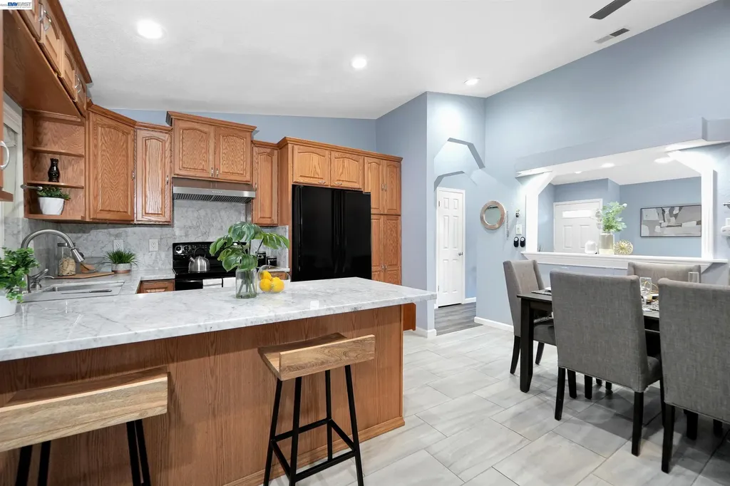 22633 Mossy Rock Drive Hayward CA 94541