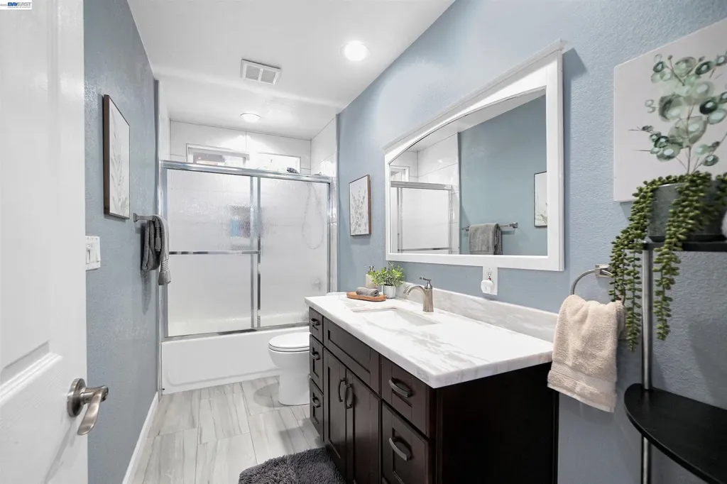 22633 Mossy Rock Drive Hayward CA 94541