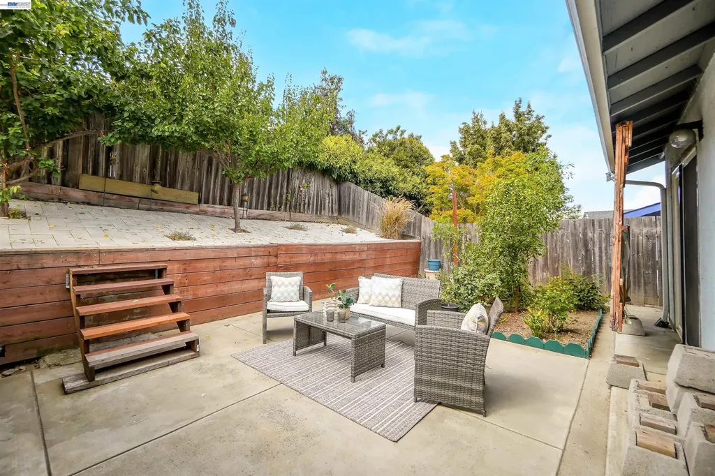 22633 Mossy Rock Drive Hayward CA 94541