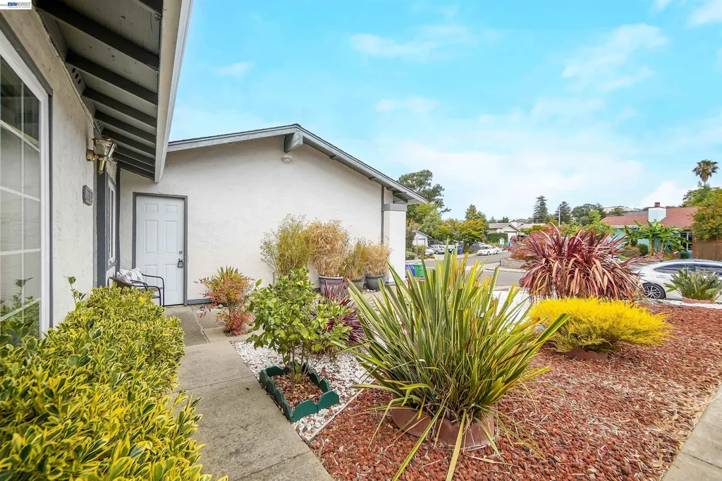 22633 Mossy Rock Drive Hayward CA 94541