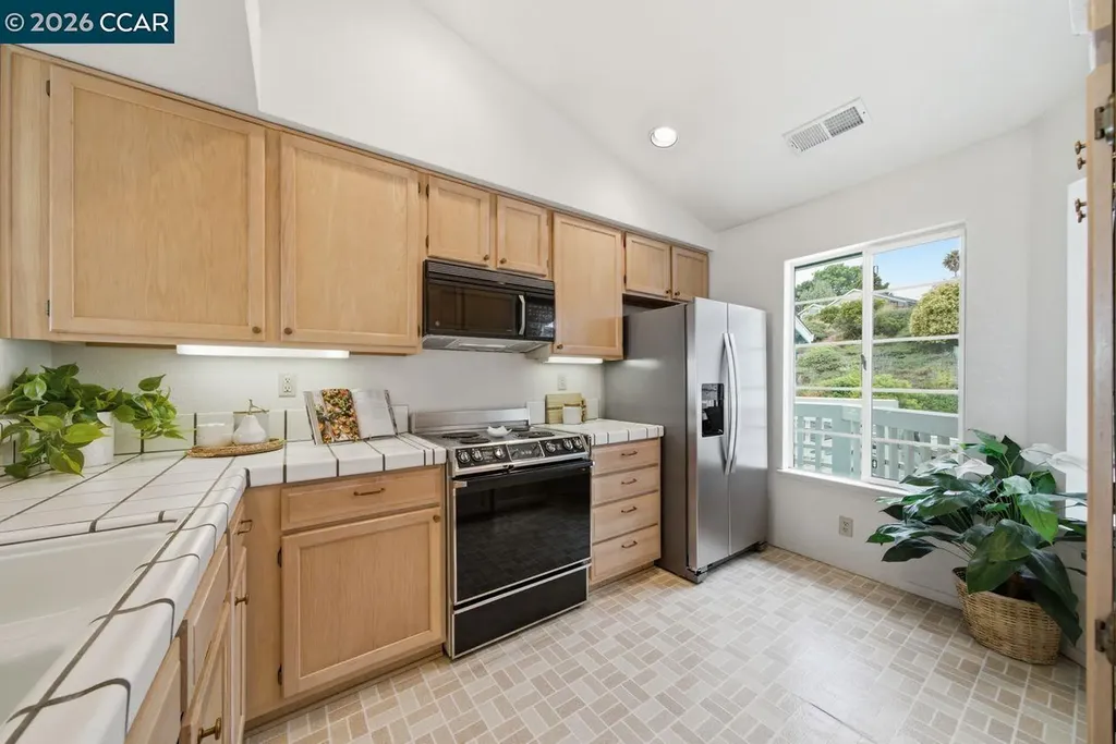 801 Timbercove Street Vallejo CA 94591