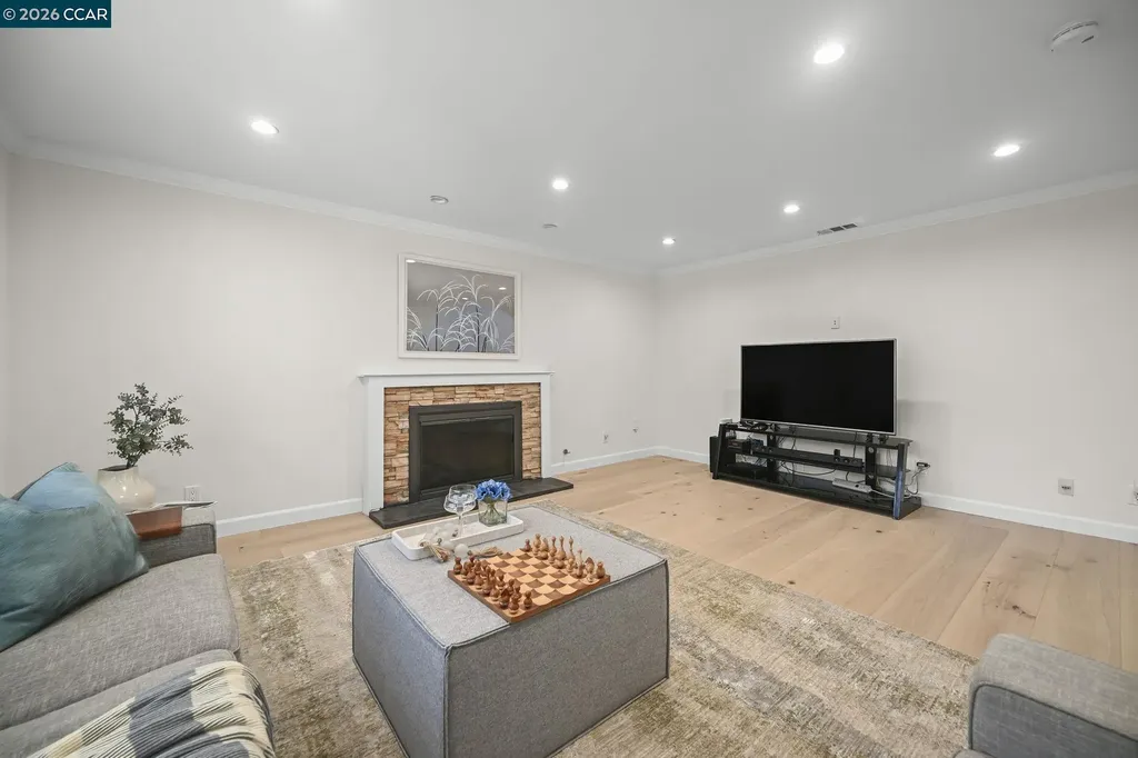 2527 Buena Vista Avenue Walnut Creek CA 94597