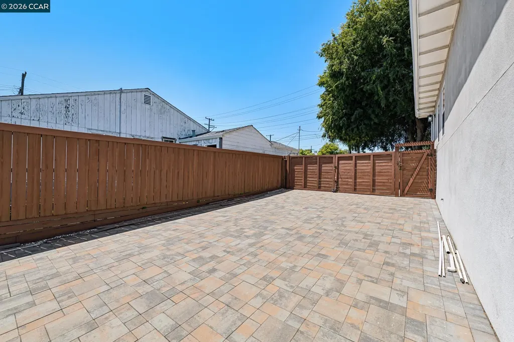 5010 Clinton Avenue Richmond CA 94805