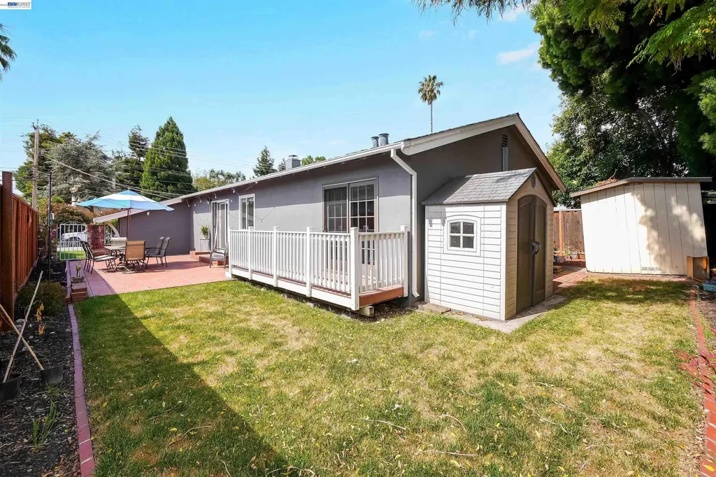 2333 Darwin Street Hayward CA 94545