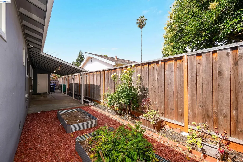 2333 Darwin Street Hayward CA 94545