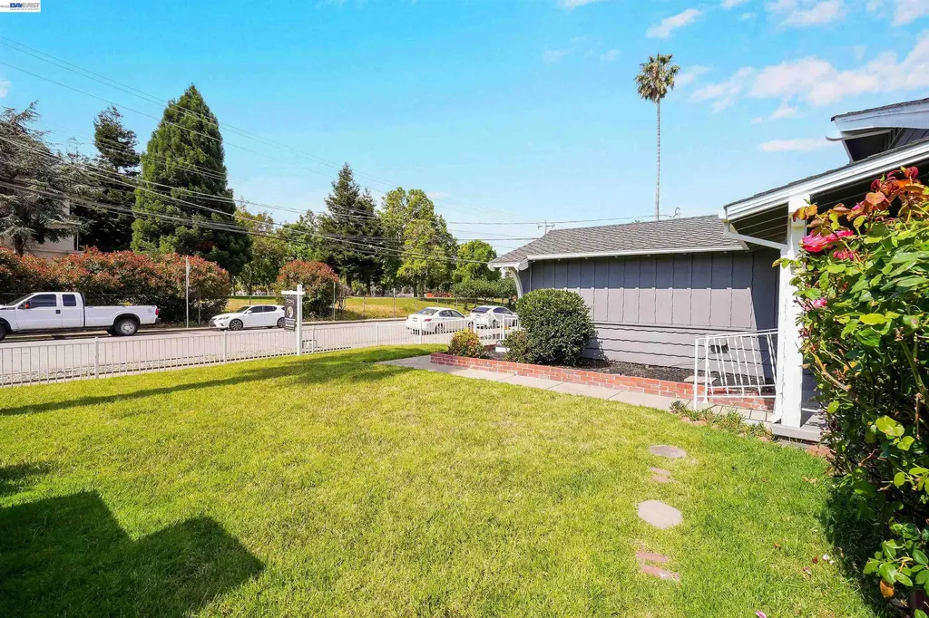2333 Darwin Street Hayward CA 94545