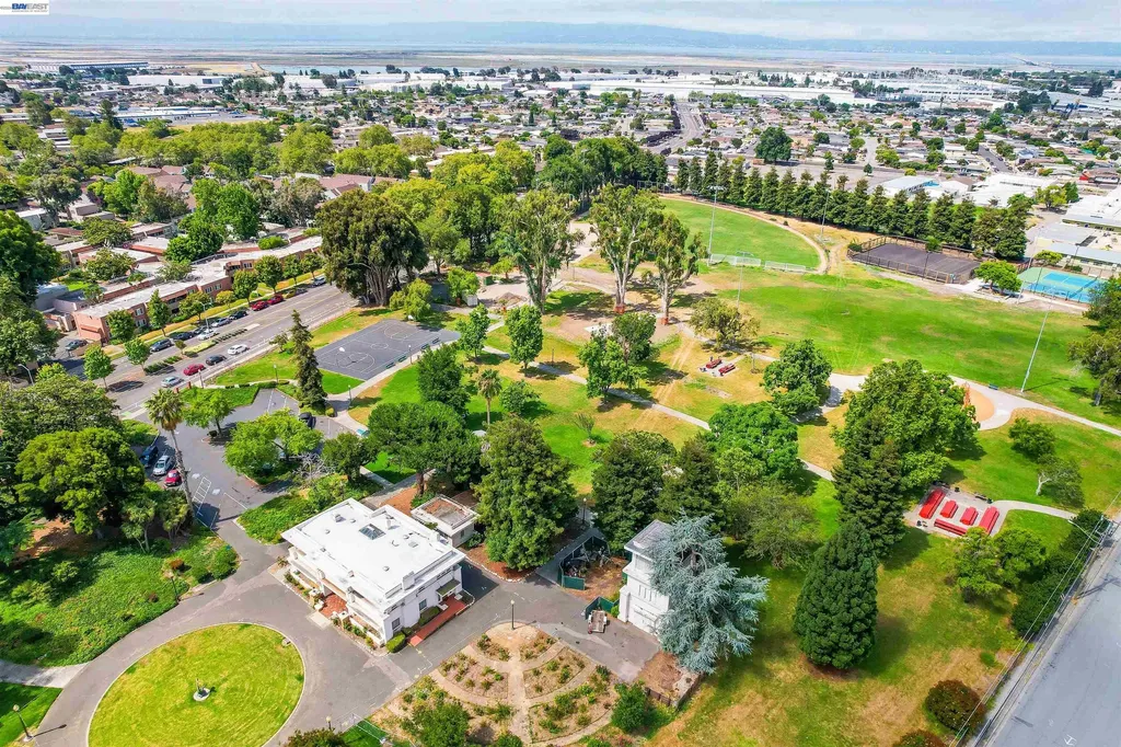 2333 Darwin Street Hayward CA 94545