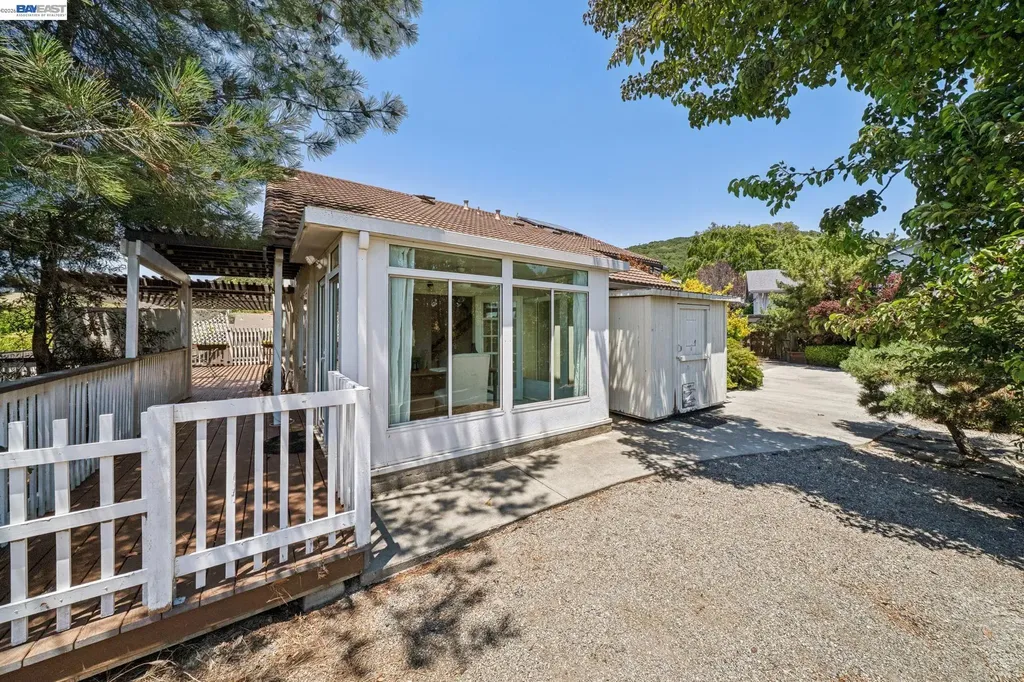 4618 Setting Sun Drive Richmond CA 94803