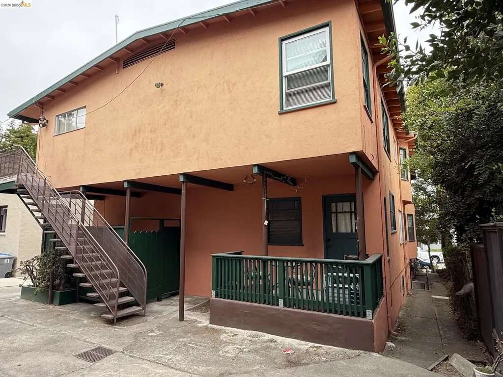 1671 Arch Berkeley CA 94709