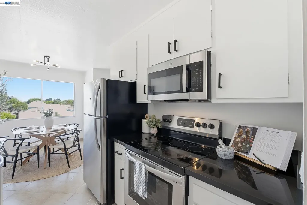 243 Castro Street San Leandro CA 94577